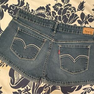 Levi’s Shorty shorts 9